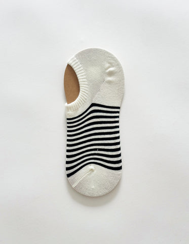 Stella + Gemma -Black/White stripe socks